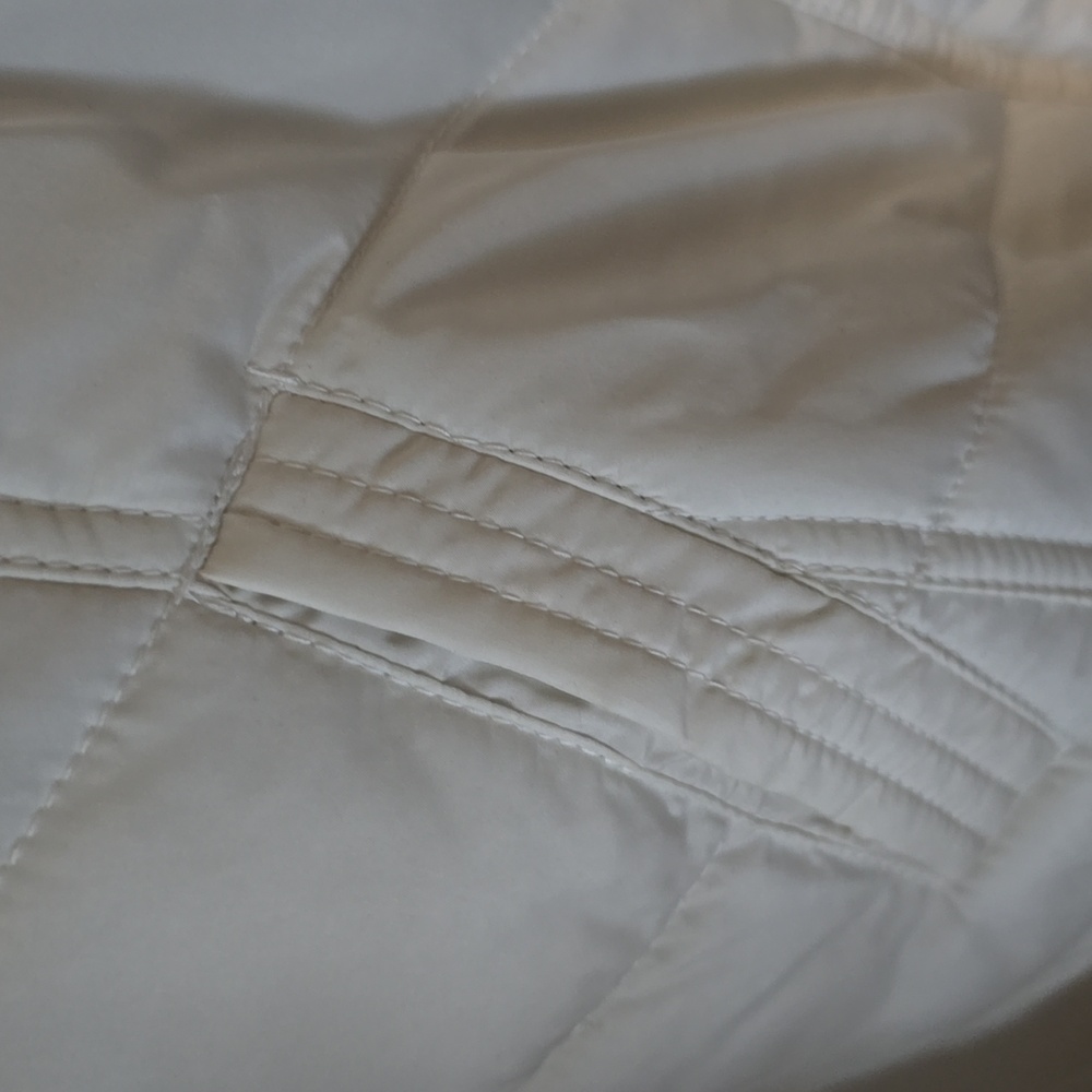 Vest - Picture 3 of 5
